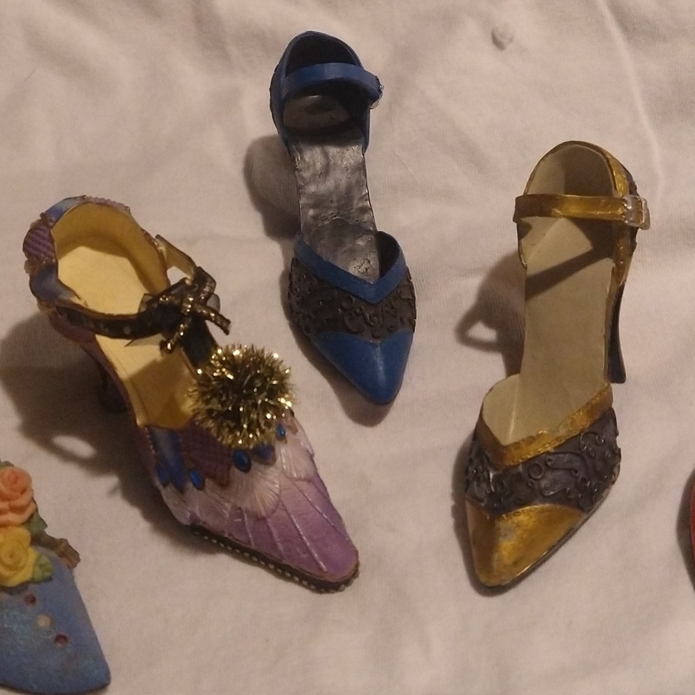 Mini heels
